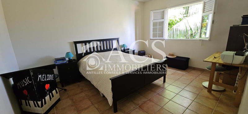 Maison - 177 m² - 8 pièces