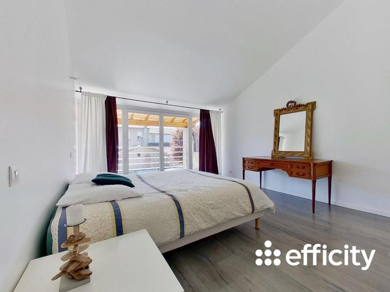 Maison - 150 m² - 5 pièces