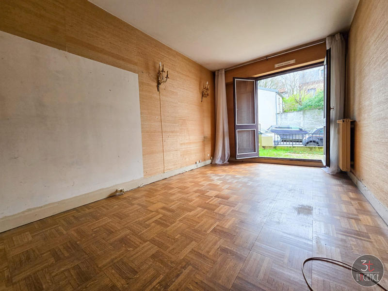 Appartement - 100 m² - 5 pièces