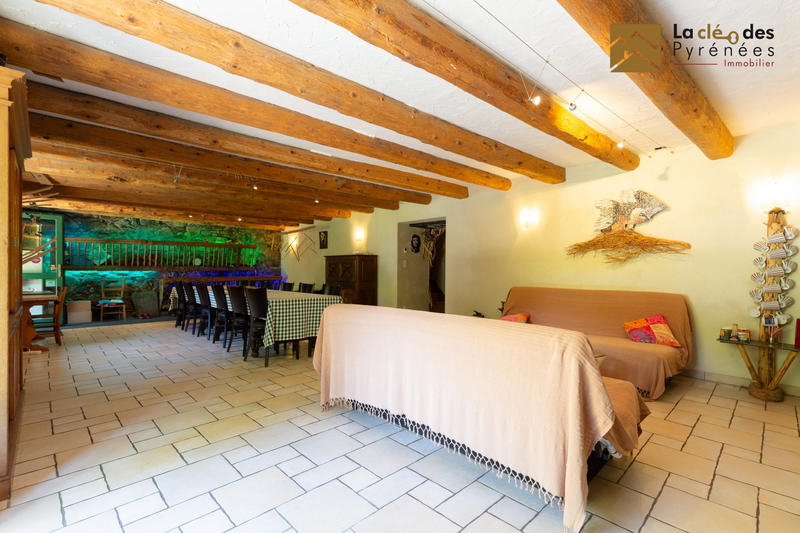 Maison ancienne - 194 m² - 7 pièces