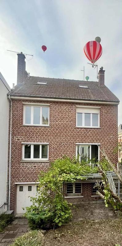 Maison - 174 m² - 10 pièces