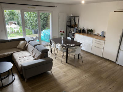 Maison - 81 m² - 4 pièces