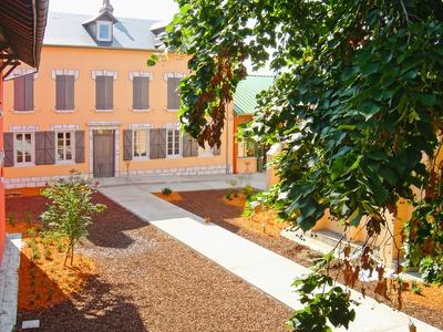 Local d'activité / Entrepôt - 1 051 m² - 12 pièces