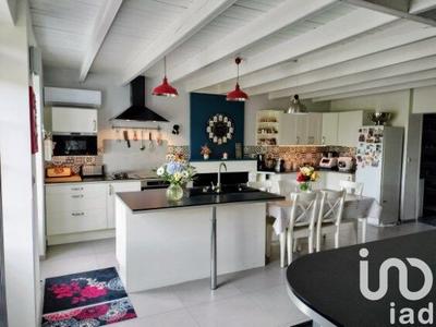 Maison - 215 m² - 8 pièces