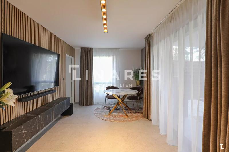 Appartement - 60 m² - 2 pièces