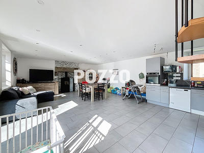 Maison - 93 m² - 3 pièces