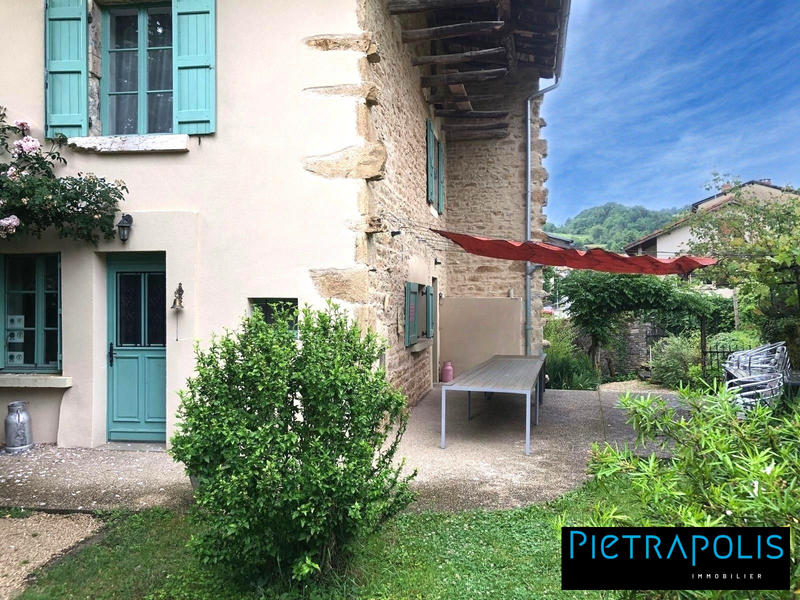 Maison ancienne - 442 m² - 16 pièces