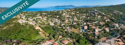 Maison - 181 m² - 8 pièces