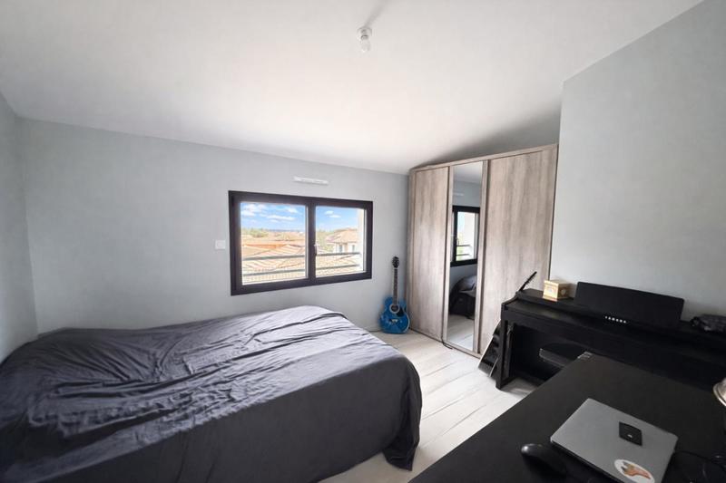 Maison - 174 m² - 8 pièces