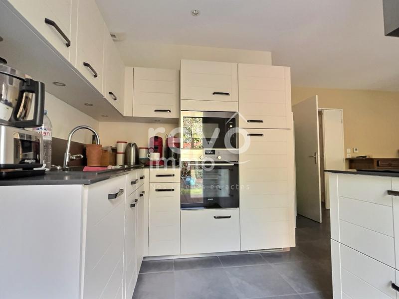 Maison - 93 m² - 5 pièces