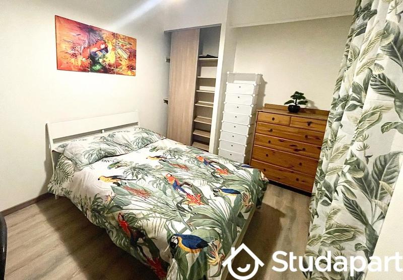 Chambre - 15 m² - 1 pièce