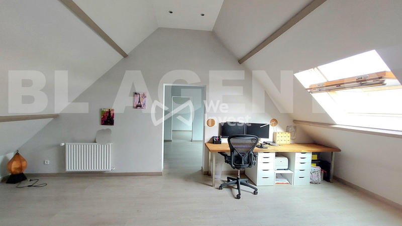 Maison - 177 m² - 9 pièces