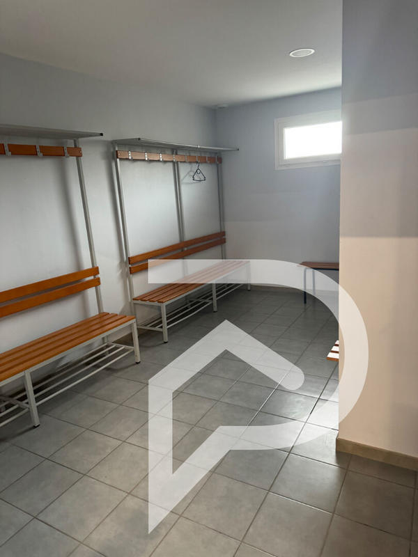 Local commercial - 570 m²