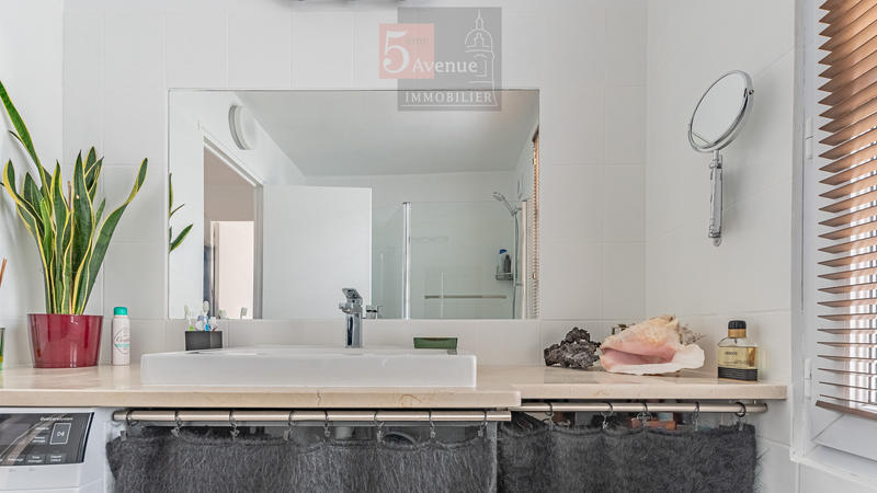 Appartement - 64 m² - 3 pièces