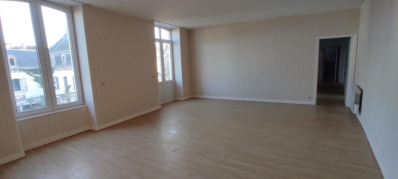 Appartement - 99 m² - 3 pièces