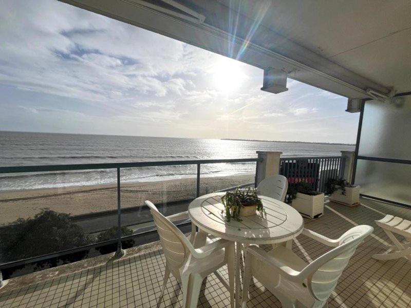 Appartement - 95 m² - 4 pièces