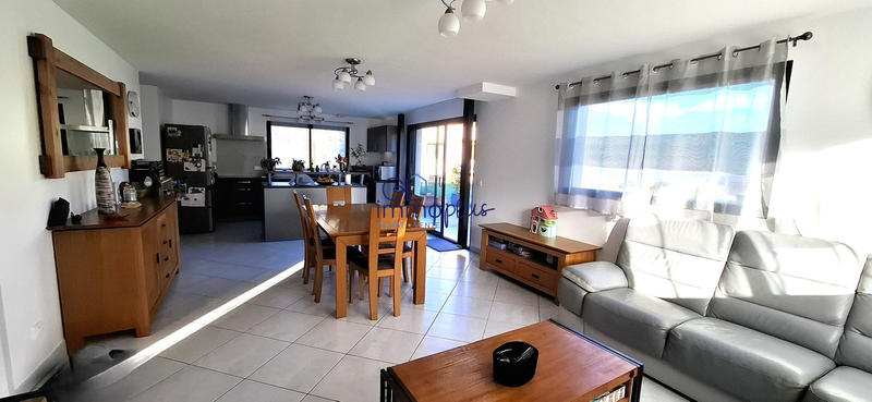 Maison - 138 m² - 5 pièces