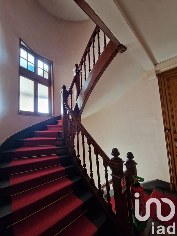 Appartement - 186 m² - 6 pièces