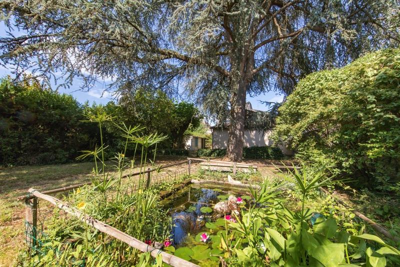 Maison - 201 m² - 7 pièces