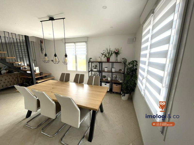 Appartement - 143 m² - 5 pièces