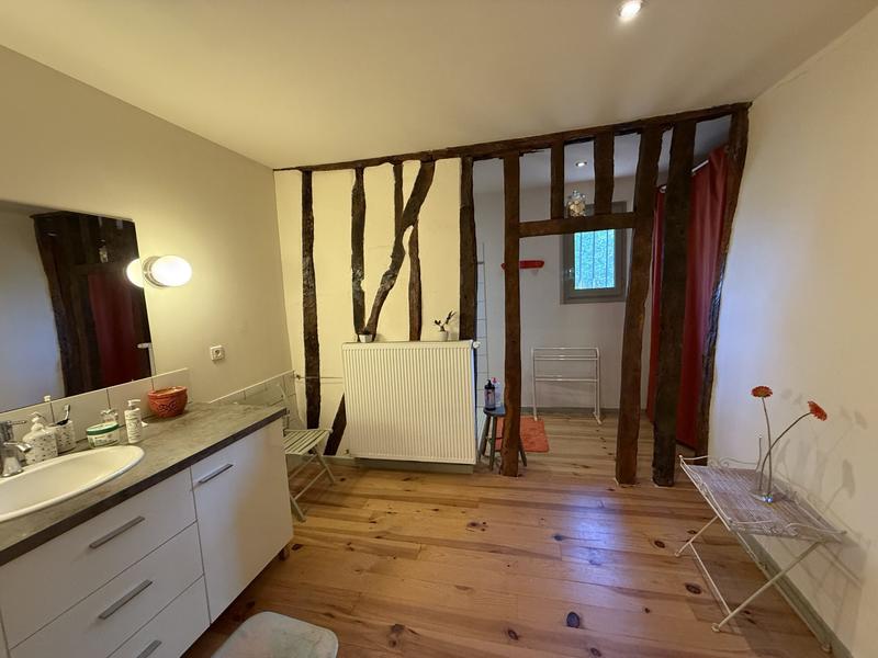 Maison ancienne - 204 m² - 7 pièces