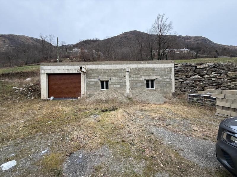 Propriété - 100 m² - 3 pièces