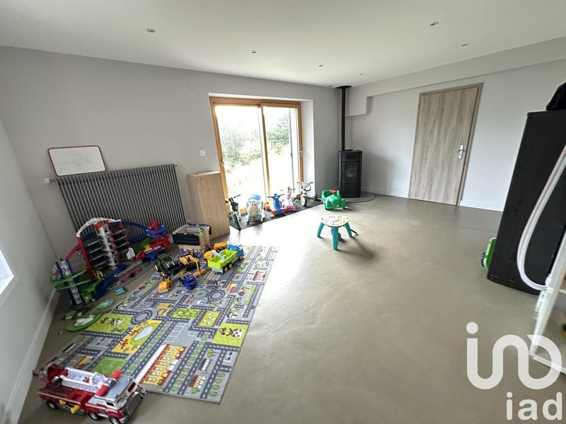 Maison - 270 m² - 11 pièces