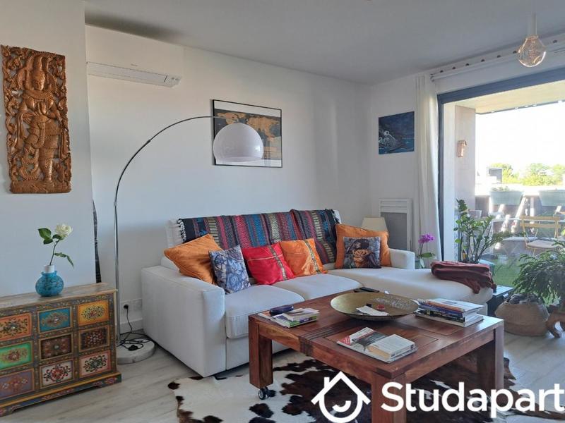 Chambre - 12 m² - 1 pièce