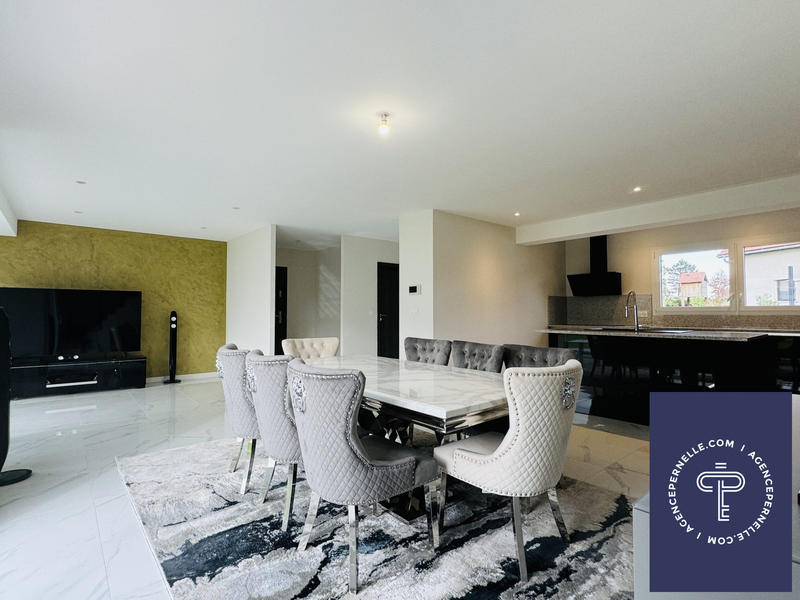 Villa - 140 m² - 5 pièces