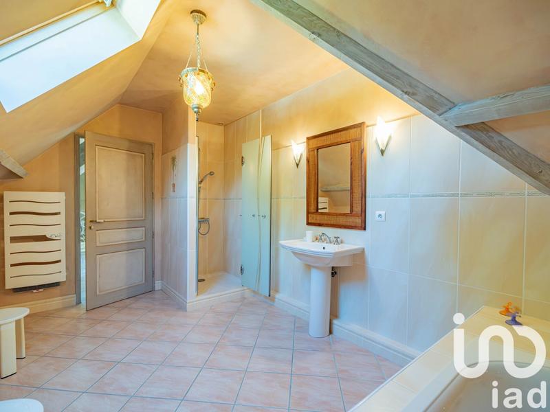 Maison de maîtres - 240 m² - 6 pièces