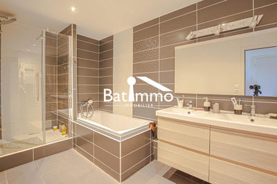 Appartement - 118 m² - 4 pièces