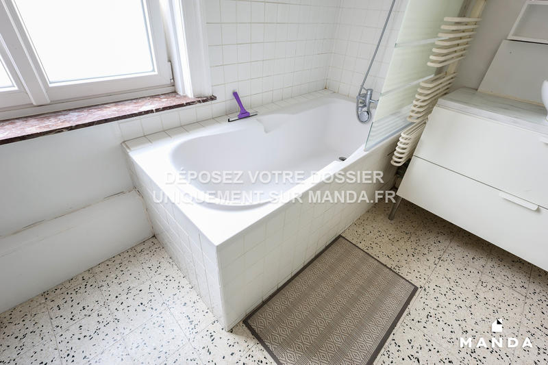 Appartement - 75 m² - 2 pièces