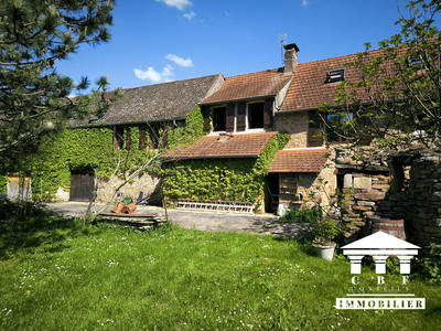 Maison - 172 m² - 9 pièces