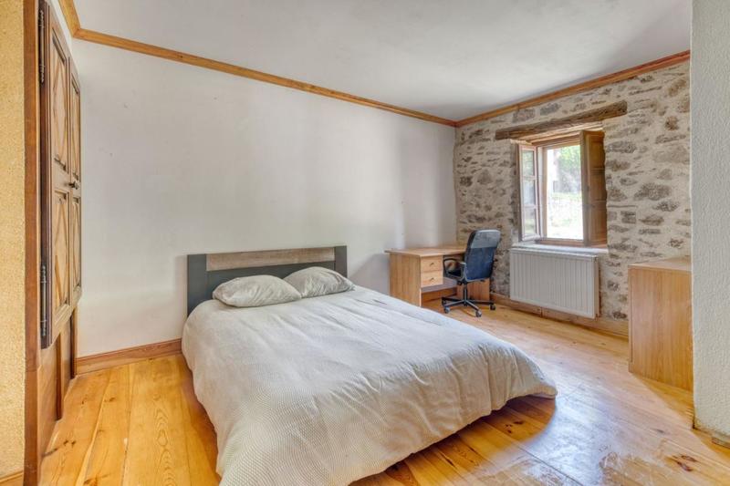 Corps de ferme - 496 m² - 20 pièces