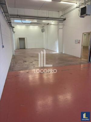 Local d'activité / Entrepôt - 392 m²