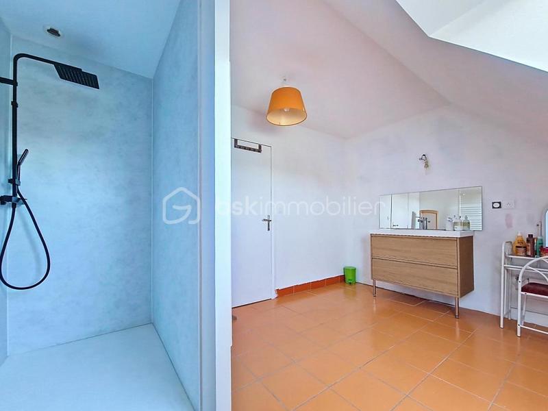 Maison - 176 m² - 5 pièces