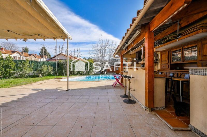 Maison - 175 m² - 7 pièces