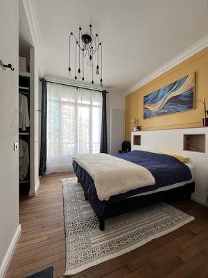 Maison - 220 m² - 7 pièces