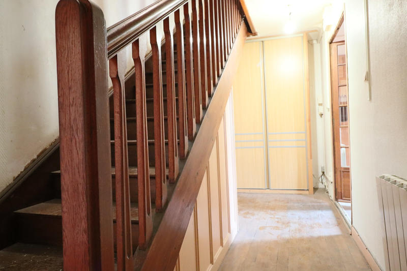 Maison - 232 m² - 11 pièces