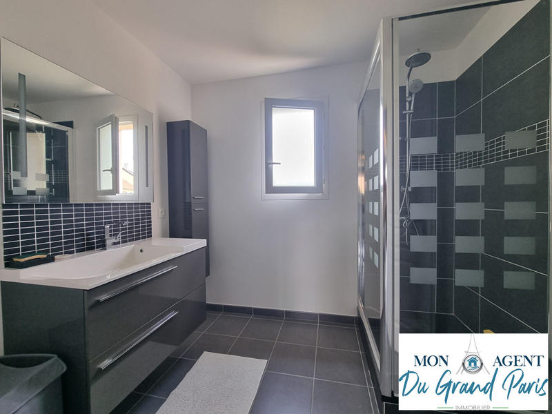 Maison - 146 m² - 6 pièces