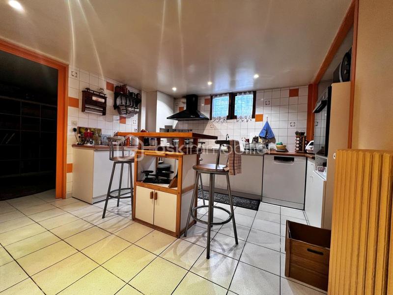 Maison - 93 m² - 4 pièces