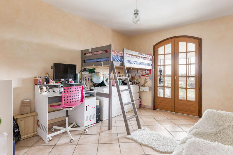 Villa - 200 m² - 6 pièces