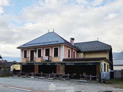 Immeuble - 323 m² - 9 pièces