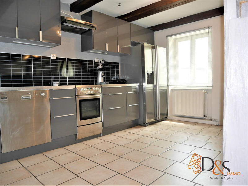 Maison - 80 m² - 5 pièces