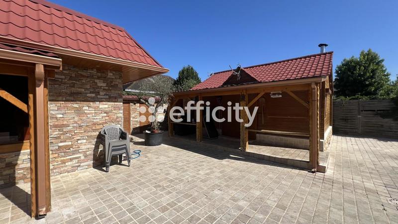 Maison - 120 m² - 5 pièces