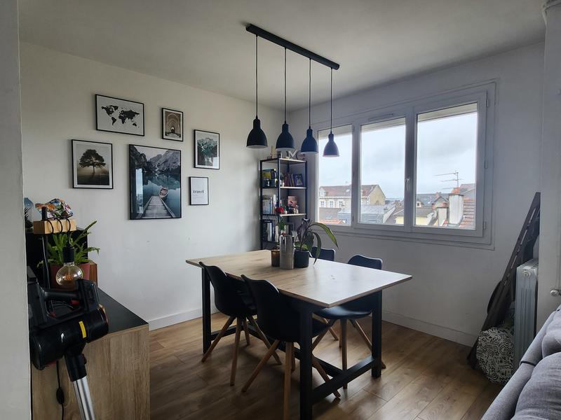 Appartement - 60 m² - 4 pièces