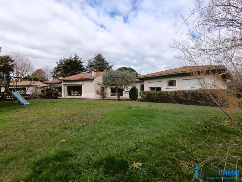 Villa - 230 m² - 7 pièces