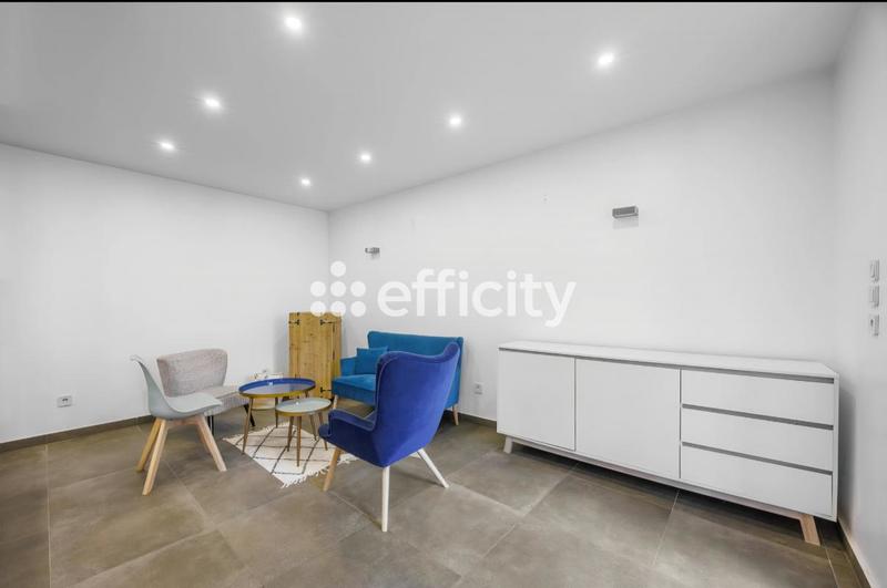 Appartement - 95 m² - 5 pièces