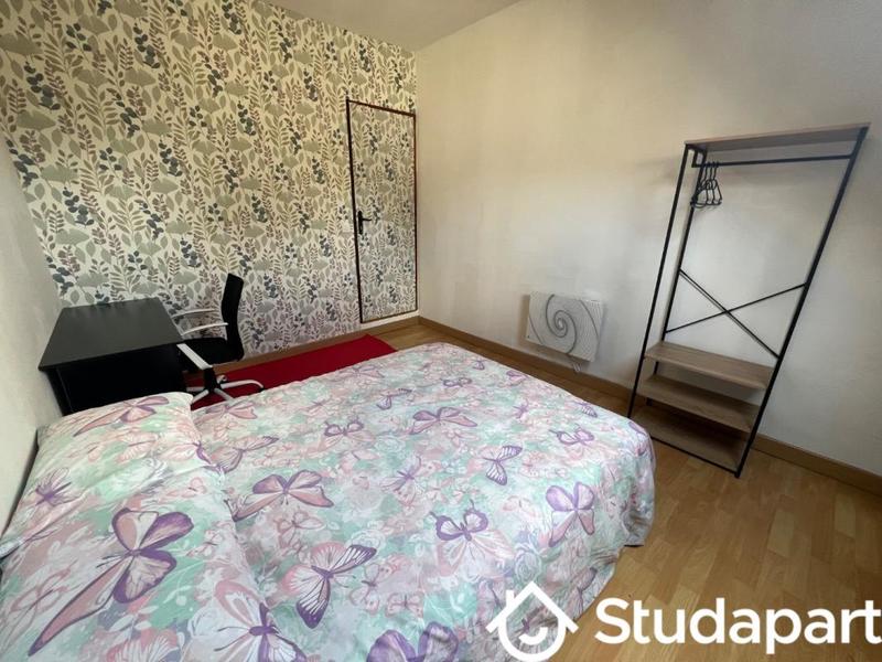 Chambre - 9 m² - 1 pièce