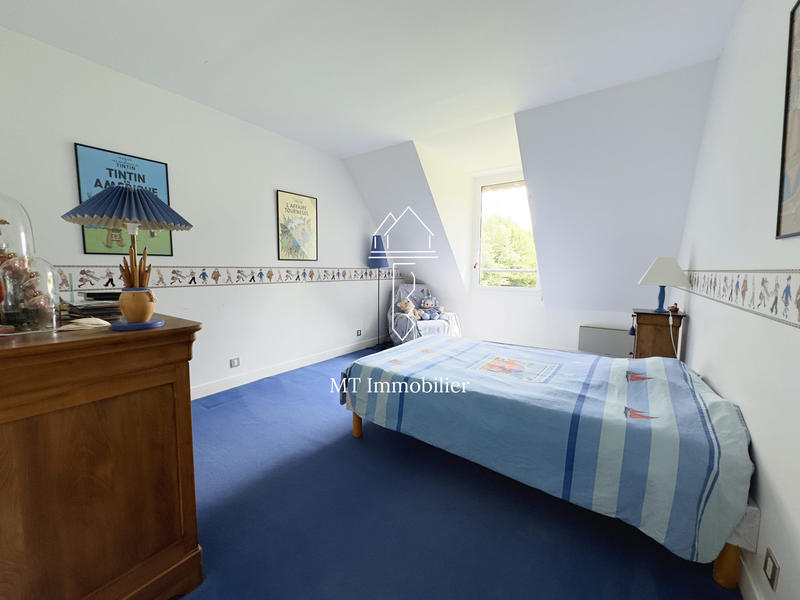 Maison - 241 m² - 7 pièces